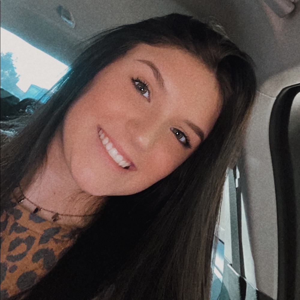 Meet your Posher, Alaina